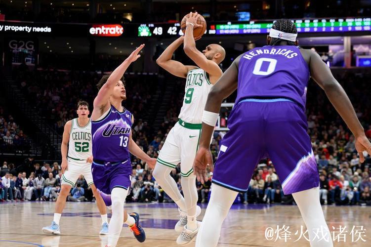 怀特全能表现25+7+6+7,乔治狂砍37分,凯尔特人客场轻松击败爵士 怀特全能表现25+7+6+7,乔治狂砍37分,凯尔特人客场轻松击败爵士